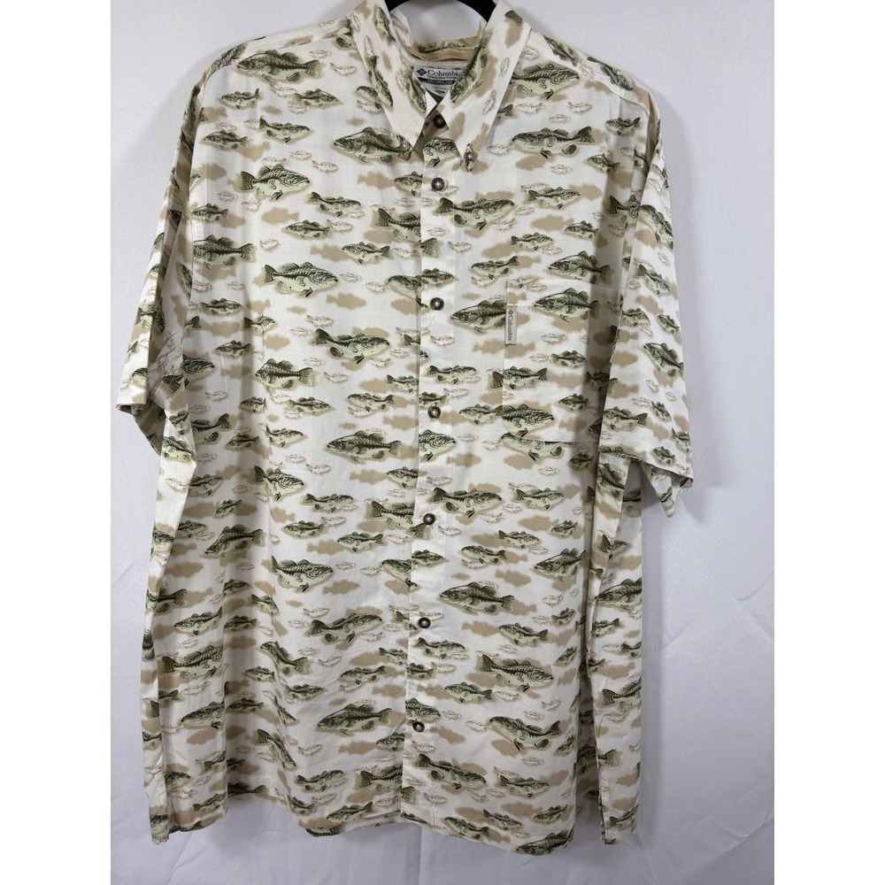 Columbia shirt size 2xl fishing theme short sleeve button up